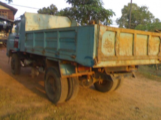 JCM หกล้อดั้ม เครื่อง 145 แรง ยาง 900 ทะเบียนแจ้งจอด มี 3 คันครับ