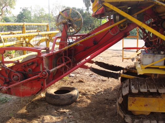 ขายรถเกี่ยวข้าวเกษตรพัฒนา รุ่นปลดหนี้