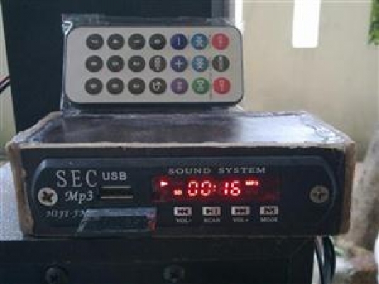 ขายเครื่องเล่น MP3 ใช้ได้ทั้งในบ้านและรถยนต์