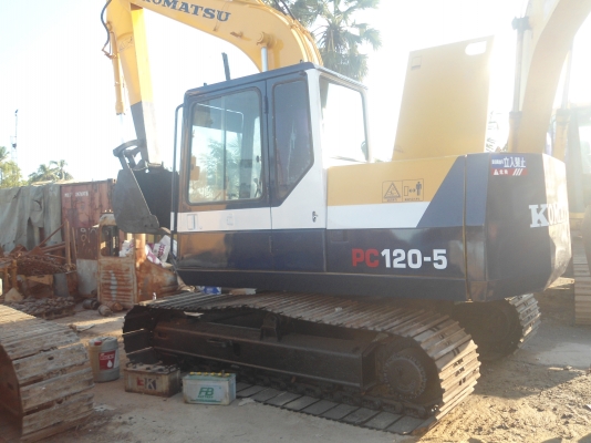 ขายรถแมคโครPC100-5 ไฟฟ้าครบโซ่ใหม่ เอกสารอินวอย สภาพพร้อมใช้ สนใจติดต่อ บอย 085-156-2314