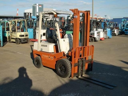 ขายฟอร์คลิฟต์ NISSAN NF01  1.5 TON  เกียร์ MT  เสายกสูง 3 เมตร น้ำหนักรถ 2600 KG สภาพเดิมแท้จากญี่ปุ่น   สีเดิมและตัวถังสภาพเดิมจากญี่ปุ่น