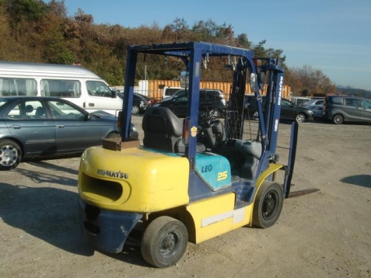 ขายฟอร์คลิฟต์  KOMATSU FD25T-12  ( ดีเซล ) เกียร์ AT  ขอบคุณมากครับ ผู้ไม่ประสงค์ ออกนาม กทม