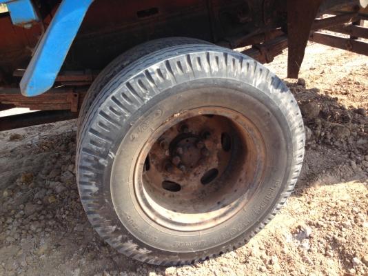 ISUZU TL 110 HP 4BC2 กระบะเหล็กคอกไม้ยาว 4.30 เมตรสภาพอย่างสวย เครื่องแน่นแรงดีไม่มีเยิ้ม ภายในเก๋งคอนโซลครบสวยไม่ผุ เกียร์สั้นแล้ว ช่วงล่างคัชซีสวยไม่มีดาม ยางสภาพดี พร้อมใช้งานได้เลย เอกสารทะเล่มทะเบียนครบพร้อมครับ