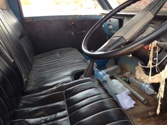 ISUZU TL 110 HP 4BC2 กระบะเหล็กคอกไม้ยาว 4.30 เมตรสภาพอย่างสวย เครื่องแน่นแรงดีไม่มีเยิ้ม ภายในเก๋งคอนโซลครบสวยไม่ผุ เกียร์สั้นแล้ว ช่วงล่างคัชซีสวยไม่มีดาม ยางสภาพดี พร้อมใช้งานได้เลย เอกสารทะเล่มทะเบียนครบพร้อมครับ