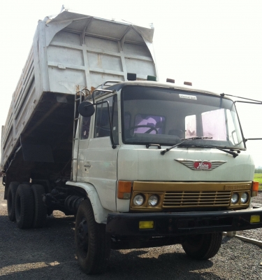 ขายรถบรรทุกHino รุ่นเจ้าอินทรีย์2เพลา