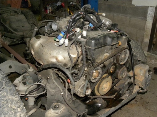 ขายเครื่อง 2J VVTi พร้อมเกียร์ครับ