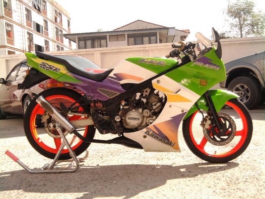 ขออนุญาติขาย  KAWASAKI KR 150 CC. สีเขียวขาว ล้อแม็ก