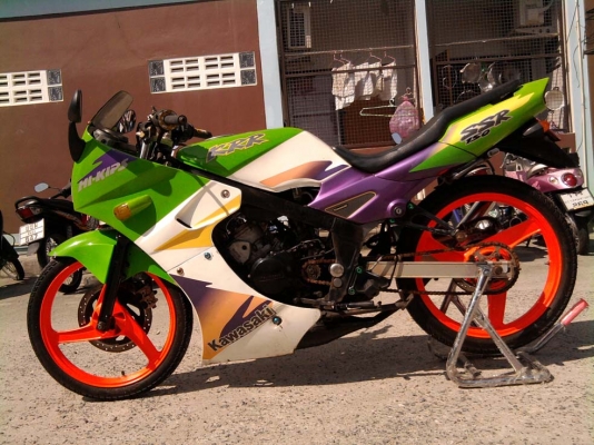 ขออนุญาติขาย  KAWASAKI KR 150 CC. สีเขียวขาว ล้อแม็ก