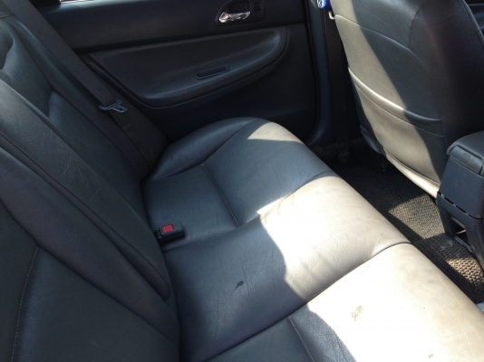 HONDA ACCORD VTi-E 2.2 AT ปี 39 เครื่องดี ภายในสวย เบาะหนัง กระจกไฟฟ้า เพาเวอร์ ช่วงล่างล้อแม็กลายสวย เอกสารทะเบียนภาษีครบพร้อมโอน ราคาต่อรองได้นะครับ