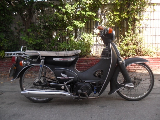 ขาย C70 เครื่องWAVE 100 ครับ วิ่งเป็นร้อย รถสภาพสวย ขาย 10000 เดียว