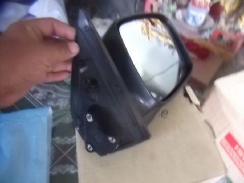 ข่าย กระจกมองข้างด้านขวา RH ฝาดำ ของใหม่ Dmax ปี 2005