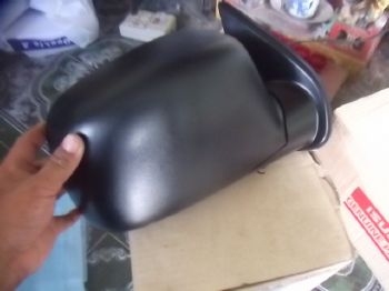 ข่าย กระจกมองข้างด้านขวา RH ฝาดำ ของใหม่ Dmax ปี 2005