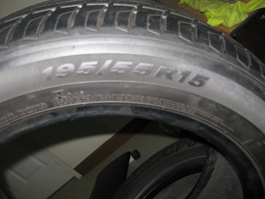 ยาง roadstone 195 55 R15 ยาง roadstone 195 55 R15