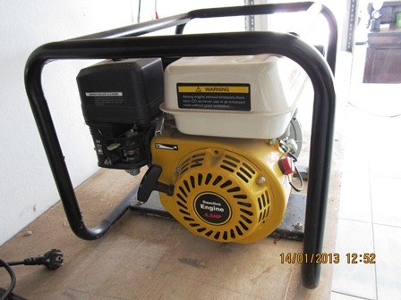 เครื่องสูบน้ำ เครื่องยนต์ 5.5แรงม้า ใหม่กริป ถูกมากครับ