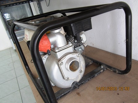 เครื่องสูบน้ำ เครื่องยนต์ 5.5แรงม้า ใหม่กริป ถูกมากครับ เครื่องสูบน้ำ เครื่องยนต์ 5.5แรงม้า ใหม่กริป ถูกมากครับ