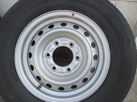 ล้อกะทะ 15นิ้ว 6รู + ยาง215/70R15 ล้อกะทะ 15นิ้ว 6รู + ยาง215/70R15