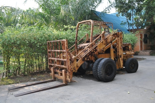 ขายรถตักล้อยาง TOYOTA  2SD25