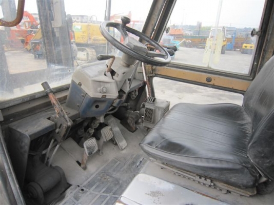 ขายโฟลคลิฟต์ Komatsu FD35.5 ขนาด 3.5 ตัน สภาพพร้อมใช่้งานจากญี่ปุ่น