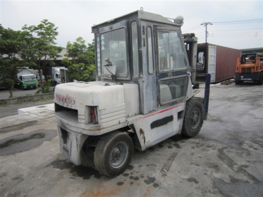 ขายโฟลคลิฟต์ Komatsu FD35.5 ขนาด 3.5 ตัน สภาพพร้อมใช่้งานจากญี่ปุ่น