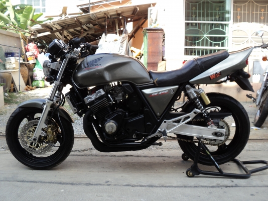 (ลดกระหน่ำ) CB400sfปี98V.Sสวยๆๆเครื่องดีรถพร้อมใช้มีอินวอย(รับเทริน)