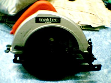 ขายเลื่อยวงเดือน 7" ยี่ห้อ maktec มือสอง ขายเลื่อยวงเดือน 7" ยี่ห้อ maktec มือสอง