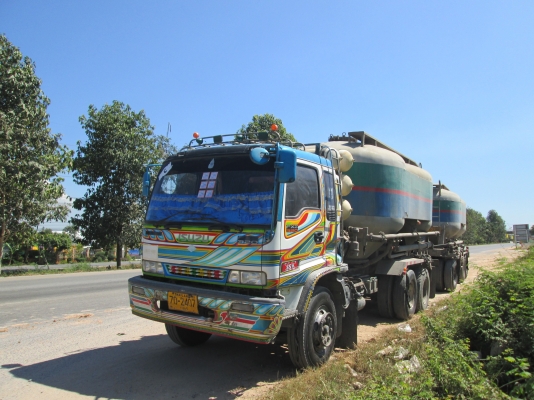 ขาย isuzu deca 320 ราคา 2200000