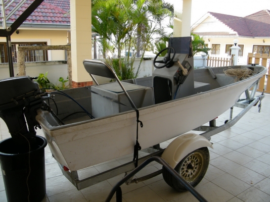 ขายเรือ 13ฟุต + เครื่องยามาฮ่า 15 แรง พร้อมใช้ ราคาถูกๆๆ