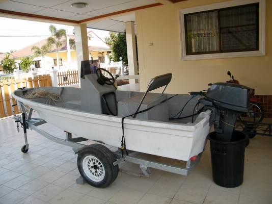 ขายเรือ 13ฟุต + เครื่องยามาฮ่า 15 แรง พร้อมใช้ ราคาถูกๆๆ
