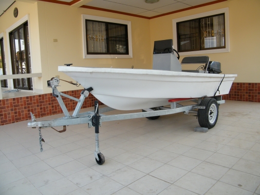 ขายเรือ 13ฟุต + เครื่องยามาฮ่า 15 แรง พร้อมใช้ ราคาถูกๆๆ