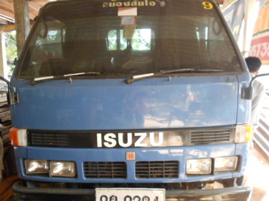 ขายรถหกล้อสภาพสวยพร้อมใช้งาน เครื่องแรงดีไม่มีไอเกียร์ดีเข้าง่าย สีสวยไม่มีผุ 4BE1  ยกหัวได้ ข้างในสวย