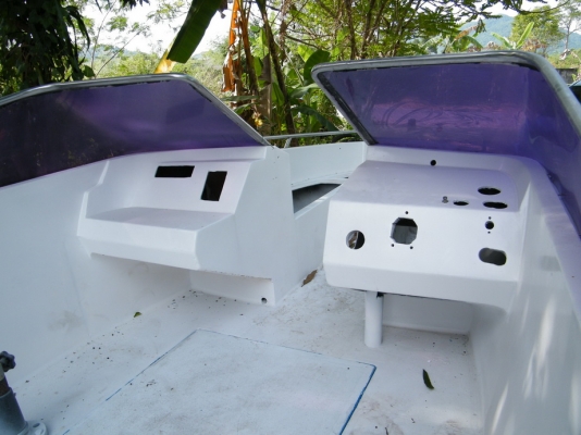 ขายเรือเปล่า 20 ฟุต 2ชั้น แนวสปอร์ท