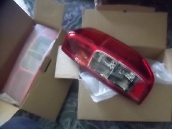 ขาย เสื้อไฟท้าย ข้างขวา RH รถ NAVARA ของแท้ศูนย์