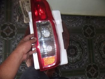 ขาย เสื้อไฟท้าย ข้างขวา RH รถ NAVARA มือสอง ขาย เสื้อไฟท้าย ข้างขวา RH รถ NAVARA มือสอง