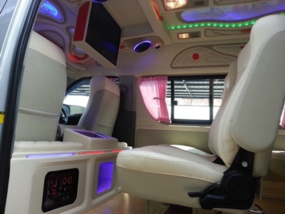 ขายรถตู้ToyotaCommuter2010สวยสภาพเหมือนป้ายแดง