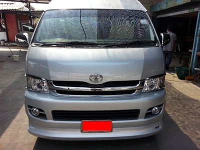 ขายรถตู้ToyotaCommuter2010สวยสภาพเหมือนป้ายแดง