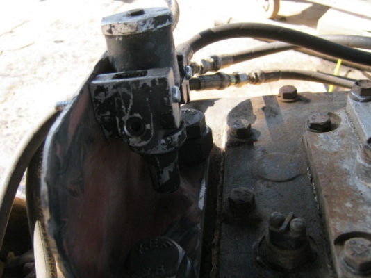 เกียร์ ฟูลเลอร์ อีตัน สภาพสวยพร้อมใช้ครับ อุปกรณ์ครบใส่ได้เลยครับ ( 1 LO -13.5 รอบ   เกียร์8 -1รอบต่อ1รอบ )