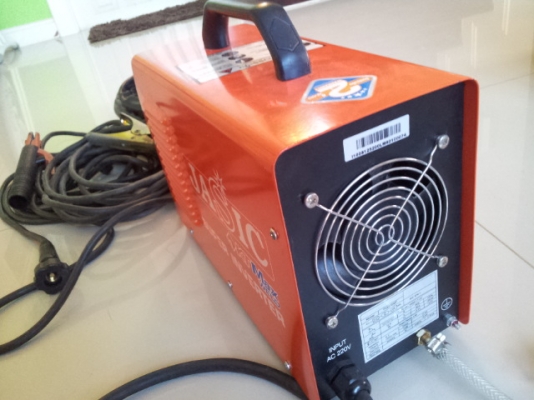 ต้องการ ขายเครื่องเชื่อม TIG  ยี่ห้อ JASIC  รุ่น 200 MT