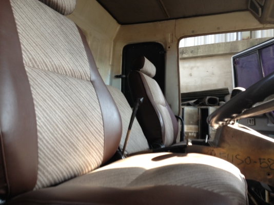 Mitsu FN527TD รถห้างแท้ปี38 สวยทั้งคัน Mitsu FN527TD รถห้างแท้ปี38 สวยทั้งคัน