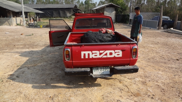 Mazda 1000 ปี 2529