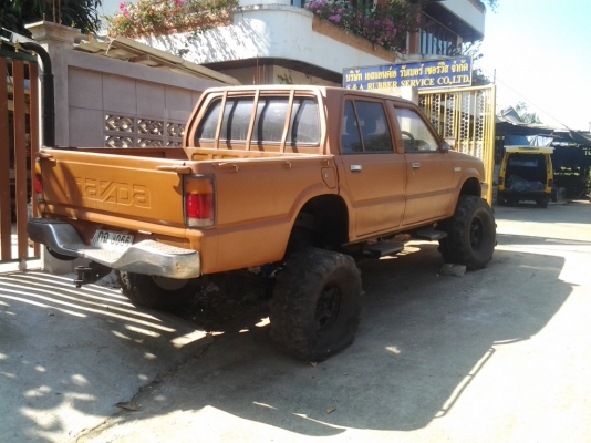 ขายมาสด้า 4ประ ยกสูง 95000