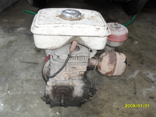 ขายเครื่องยนต์ ฮอนด้า 5.2 แรง สภาพตามรูป