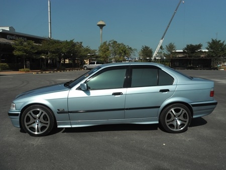 ขายรถบ้าน BMW. E36 ติดแก๊ส lpg.หัวฉีด แม็ก17&quot; สภาพสวยมากครับ