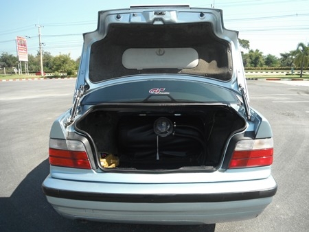 ขายรถบ้าน BMW. E36 ติดแก๊ส lpg.หัวฉีด แม็ก17&quot; สภาพสวยมากครับ