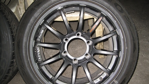 ขายแม็ก17 ADVAN RS 6รู พร้อมยาง 2วง ขายแม็ก17 ADVAN RS 6รู พร้อมยาง 2วง
