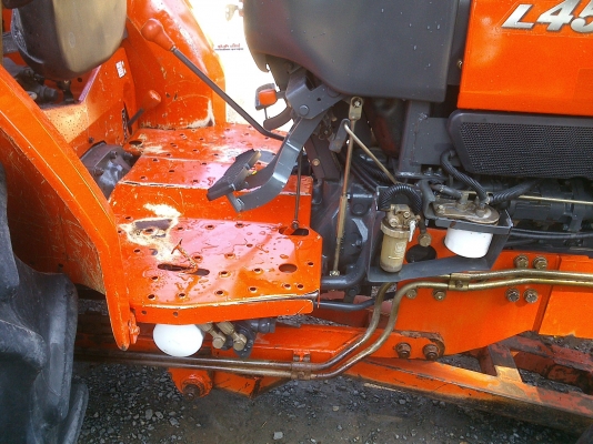 ขาย คูโบต้า 45 di สภาพเดิม สีเดิมไม่เคยลงนานํ้า  ลพบุรีครับ