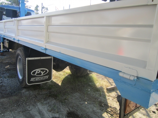 ขายกะบะเปิดข้างยาว6,50เมตรสภาพพร้อมใช้