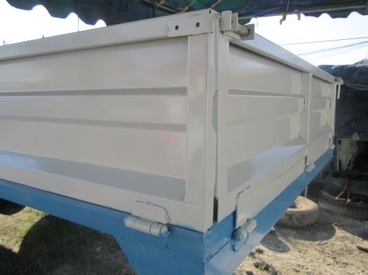 ขายกะบะเปิดข้างยาว6,50เมตรสภาพพร้อมใช้