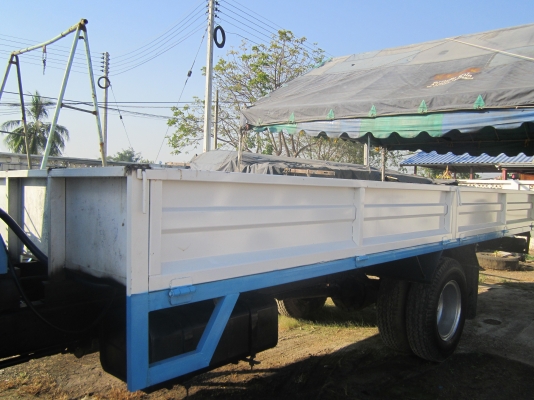 ขายกะบะเปิดข้างยาว6,50เมตรสภาพพร้อมใช้