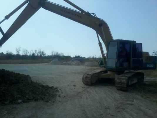ขายรถแบคโฮKOMUTSU PC200 รุ่น3 ขายรถแบคโฮKOMUTSU PC200 รุ่น3
