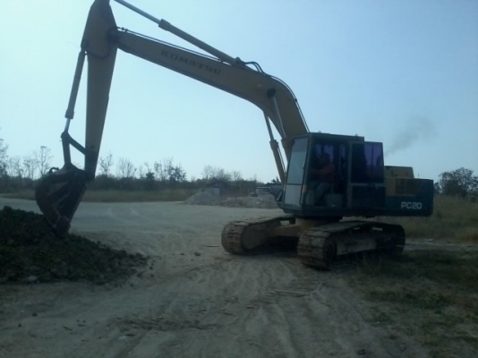 ขายรถแบคโฮKOMUTSU PC200 รุ่น3